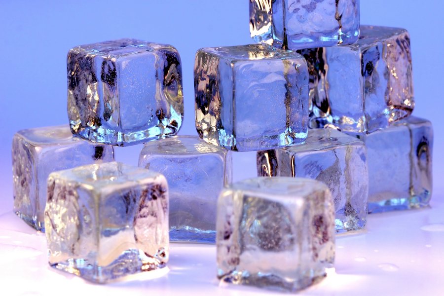 Ice_cubes_